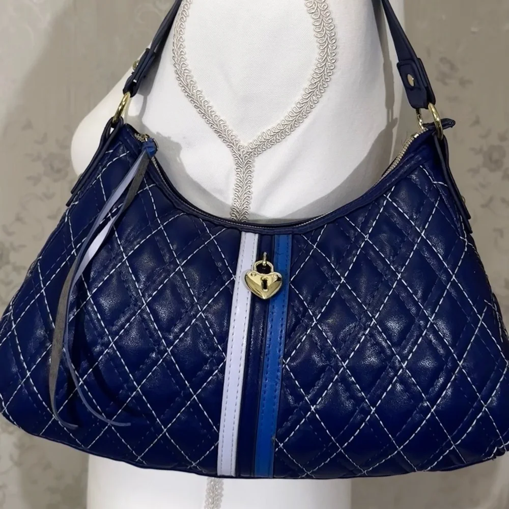 Victoria’s Secret Quilted Navy Blue Shoulder Bag w/ Heart Charm Y2K Vintage